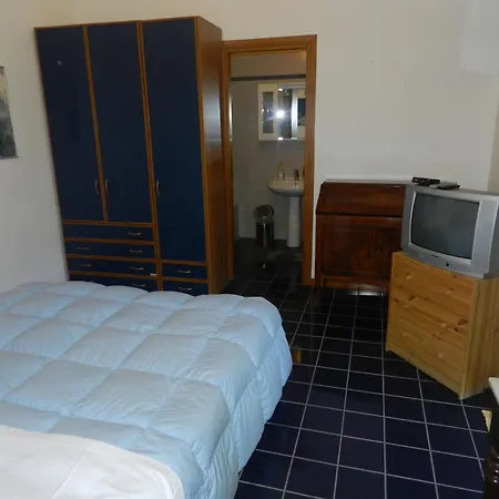 Pit Stop לינה וארוחת בוקר קמפניינו די רומא