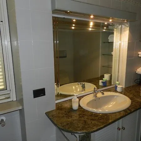 לינה וארוחת בוקר Pit Stop