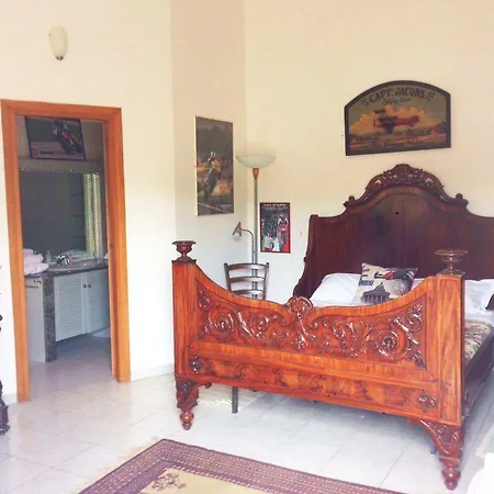 Bed & Breakfast Pit Stop